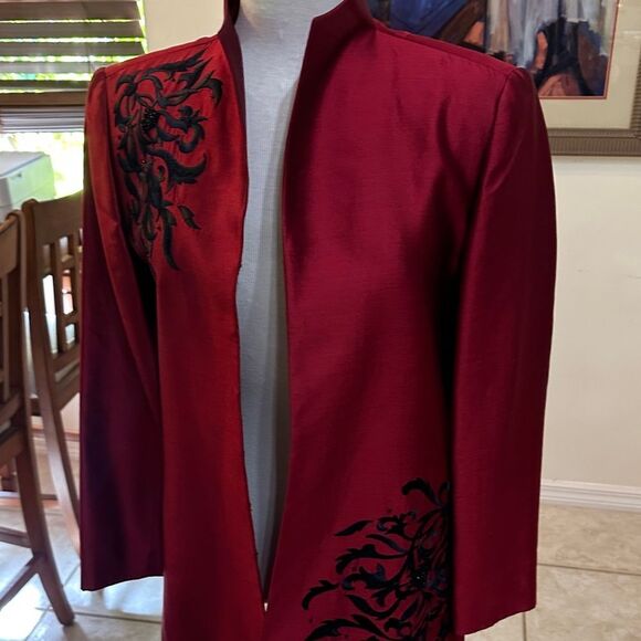DANA BUCHMAN 100% Silk Red Jacket w/ Black Embroidery Size 4 - Picture 5 of 14